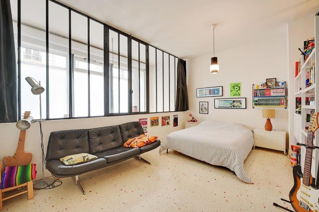 Spacious Vintage Duplex Flat - Gare Du Nord Appartement Parijs