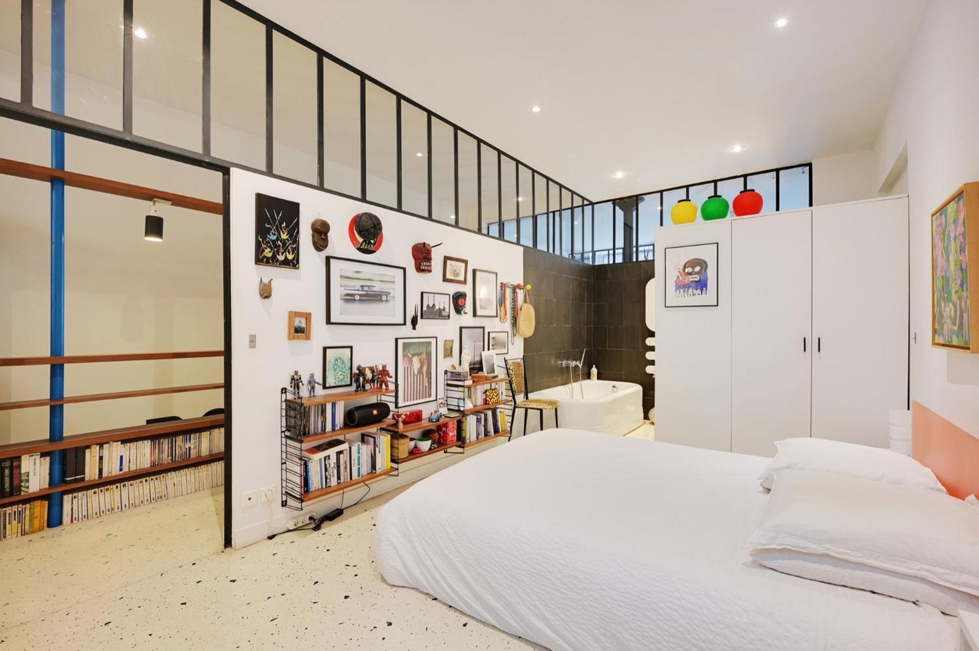 Spacious Vintage Duplex Flat - Gare Du Nord Appartement Parijs